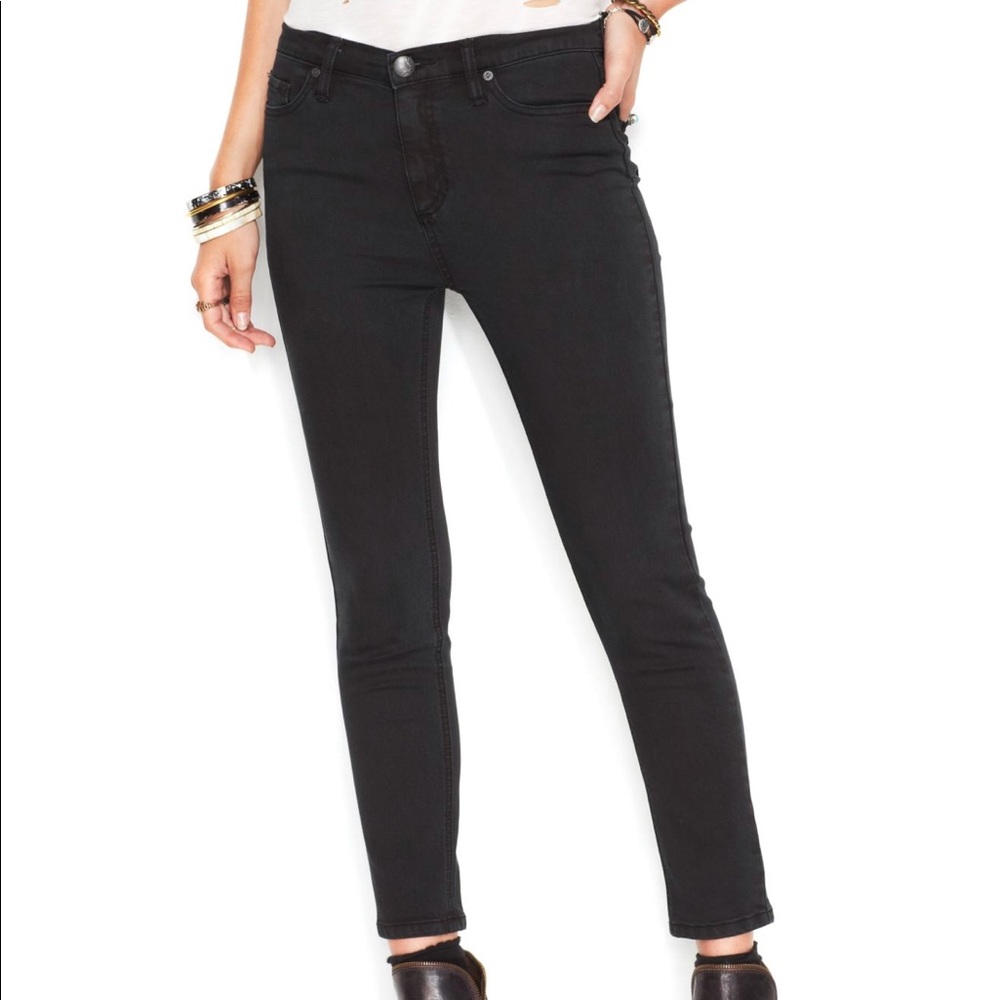 •Free People• Skinny Jeans